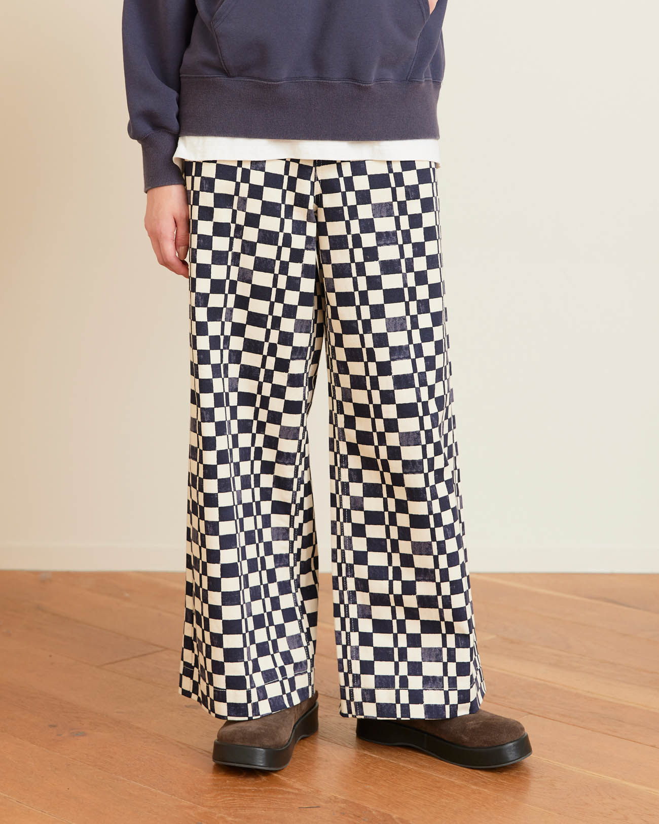 美品PHEENY/CHECK JACQUARD WIDE SLACKS PHEENY | Checkered High Waist Wide Pant - navy – FAB4 ONLINE STORE