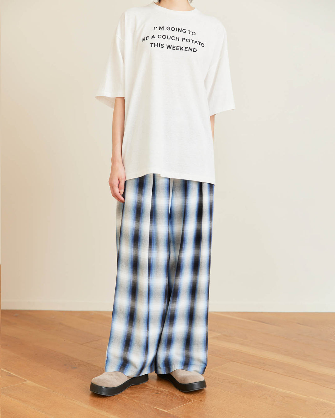 PHEENY | Flocked Vintage Jersey Tee - white – FAB4 ONLINE STORE