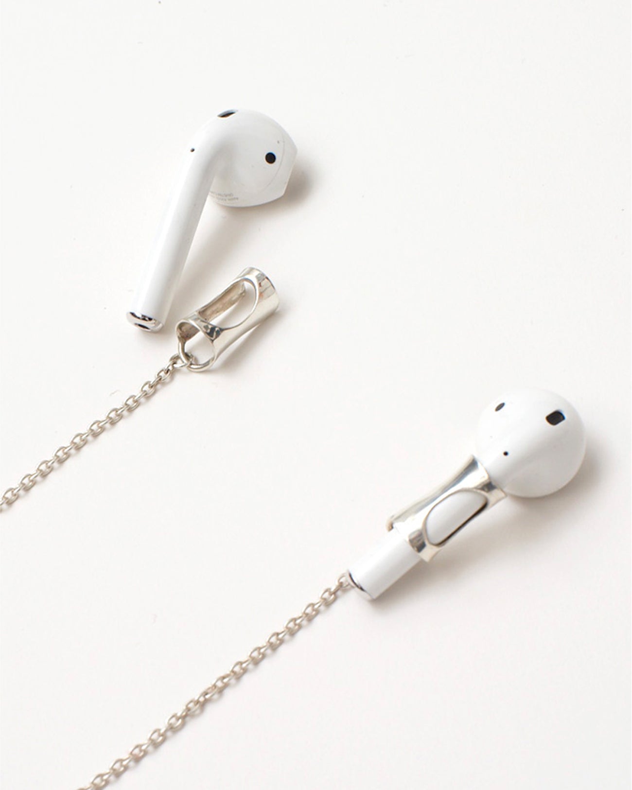 air pods chain - silver - FAB4 ONLINE STORE